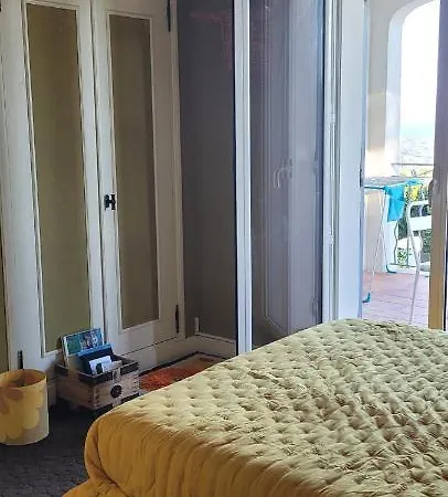 Confortable Vue Sur Bed & Breakfast